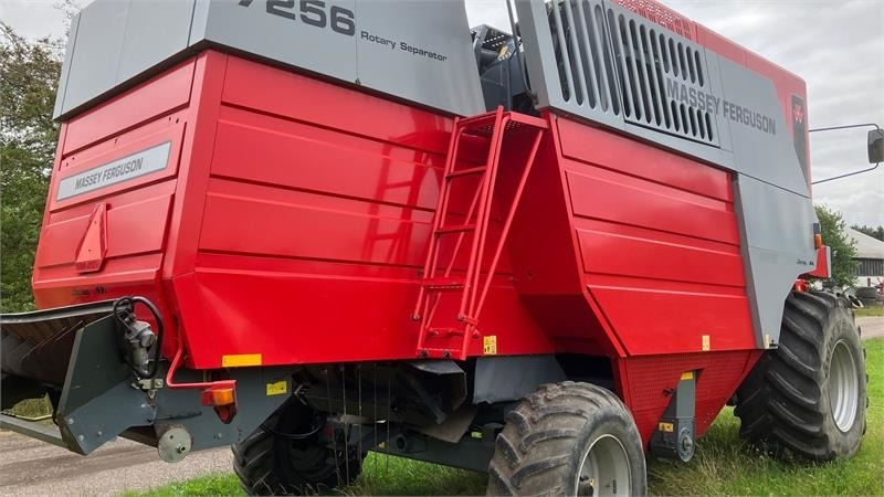Massey Ferguson 7256 RS 22 fod Freeflow - Maaidorser: afbeelding 4 Massey Ferguson 7256 RS 22 fod Freeflow - Maaidorser: afbeelding 4