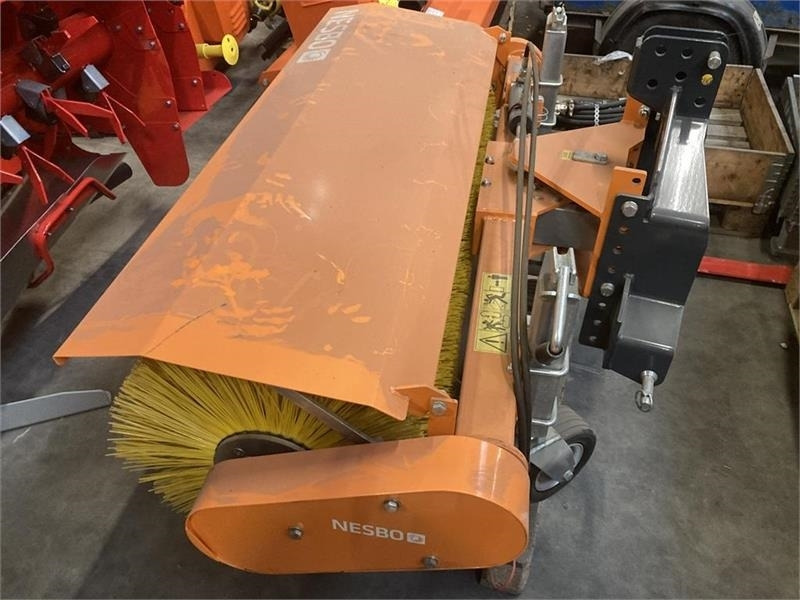 Nesbo FM 1500 P 1000H PTO - 3 pkt. 1 - Veeg: afbeelding 2 Nesbo FM 1500 P 1000H PTO - 3 pkt. 1 - Veeg: afbeelding 2