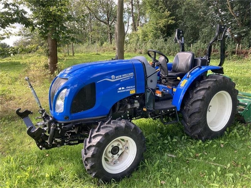 New Holland Boomer 55 HST med frontlift - Gemeentelijke tractor: afbeelding 1 New Holland Boomer 55 HST med frontlift - Gemeentelijke tractor: afbeelding 1