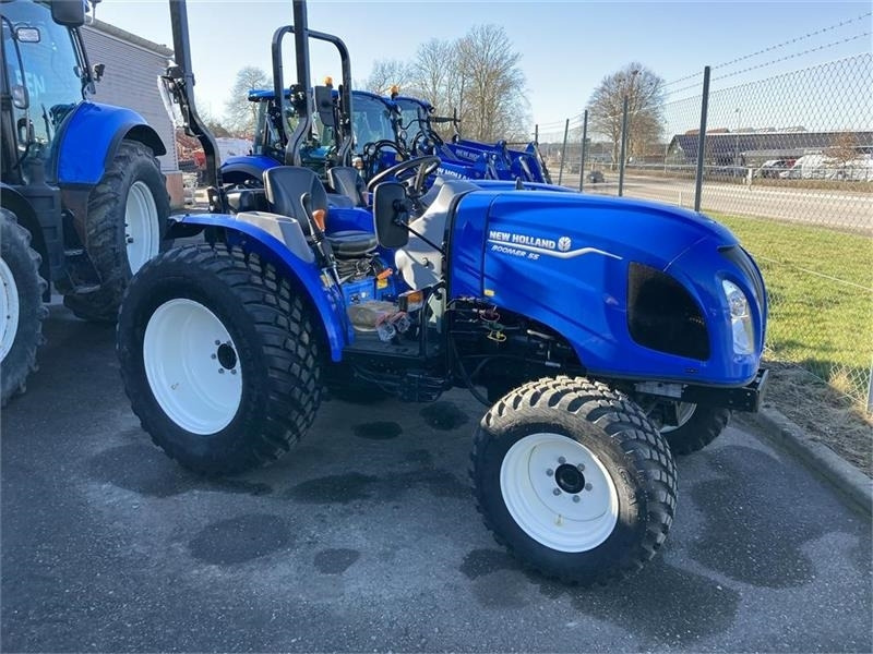 Gemeentelijke tractor New Holland Boomer 55 Stage V - Rops: afbeelding 1