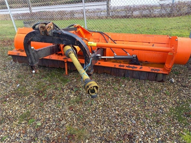 Perfect KT-300 Heavy-Duty. Hy-sideforskydning - Klepelmaaier: afbeelding 2 Perfect KT-300 Heavy-Duty. Hy-sideforskydning - Klepelmaaier: afbeelding 2