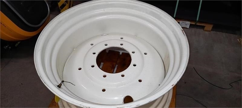 Titan Svejste fælge............ 15x30  - Velg voor Landbouwmachine: afbeelding 1 Titan Svejste fælge............ 15x30  - Velg voor Landbouwmachine: afbeelding 1