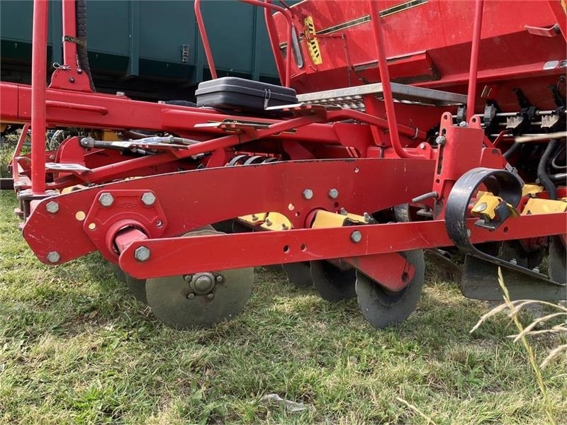 Vaderstad Rapid 300 C Super XL - Zaaicombinatie: afbeelding 5 Vaderstad Rapid 300 C Super XL - Zaaicombinatie: afbeelding 5