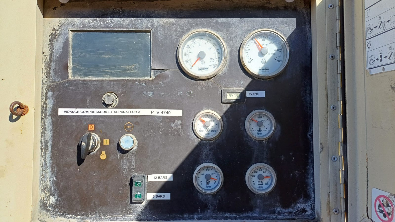 DOOSAN 12250 - Luchtcompressor: afbeelding 5 DOOSAN 12250 - Luchtcompressor: afbeelding 5