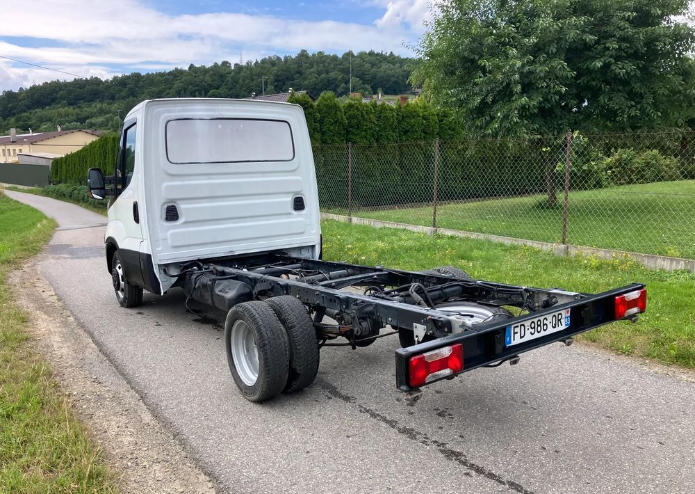 Iveco DAILY 35C14 ramo do zabudowy kiper wywrotka - Chassis vrachtwagen: afbeelding 4 Iveco DAILY 35C14 ramo do zabudowy kiper wywrotka - Chassis vrachtwagen: afbeelding 4