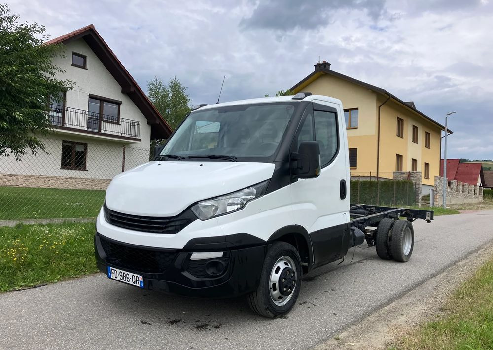Iveco DAILY 35C14 ramo do zabudowy kiper wywrotka - Chassis vrachtwagen: afbeelding 1 Iveco DAILY 35C14 ramo do zabudowy kiper wywrotka - Chassis vrachtwagen: afbeelding 1