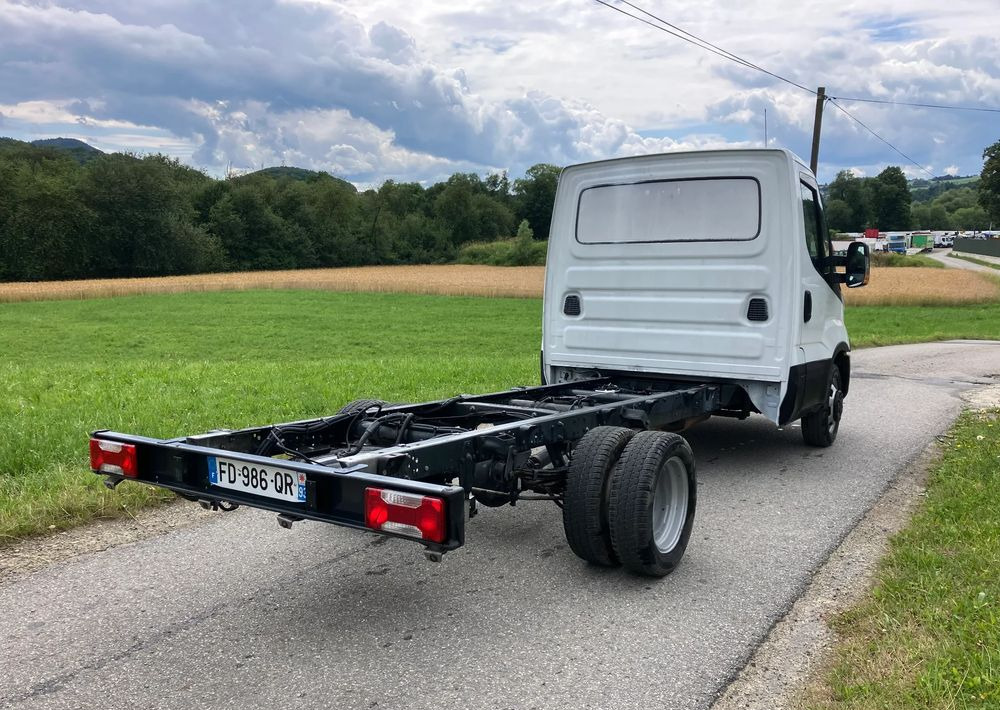 Iveco DAILY 35C14 ramo do zabudowy kiper wywrotka - Chassis vrachtwagen: afbeelding 3 Iveco DAILY 35C14 ramo do zabudowy kiper wywrotka - Chassis vrachtwagen: afbeelding 3