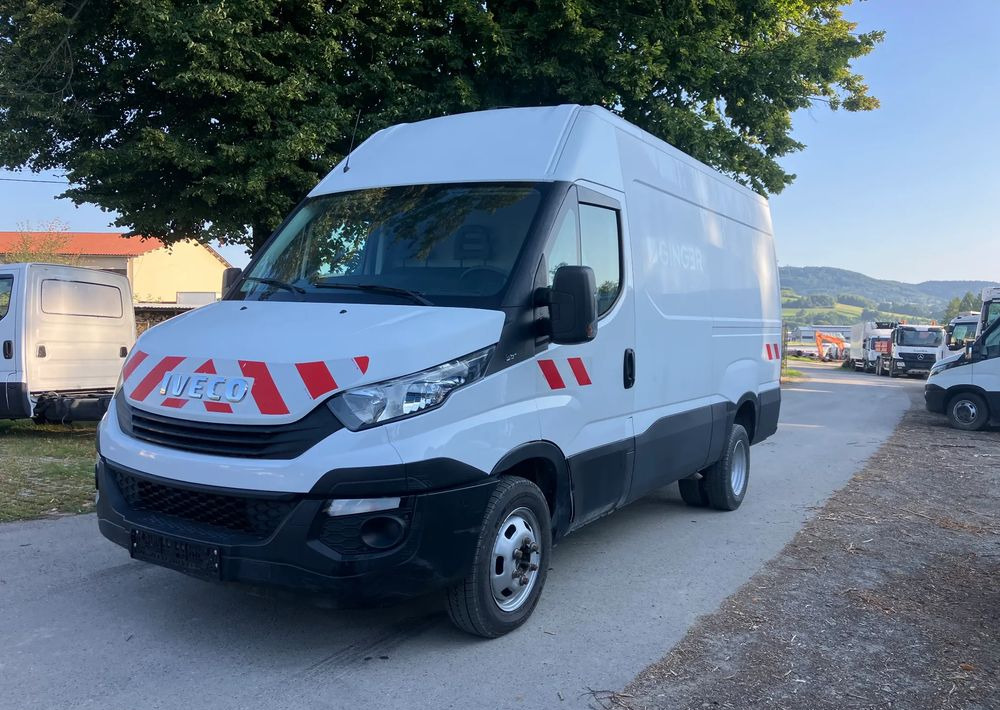 Iveco Daily 35c16 blaszak KLIMA SPROWADZONY serwisówka - Gesloten bestelwagen: afbeelding 1 Iveco Daily 35c16 blaszak KLIMA SPROWADZONY serwisówka - Gesloten bestelwagen: afbeelding 1