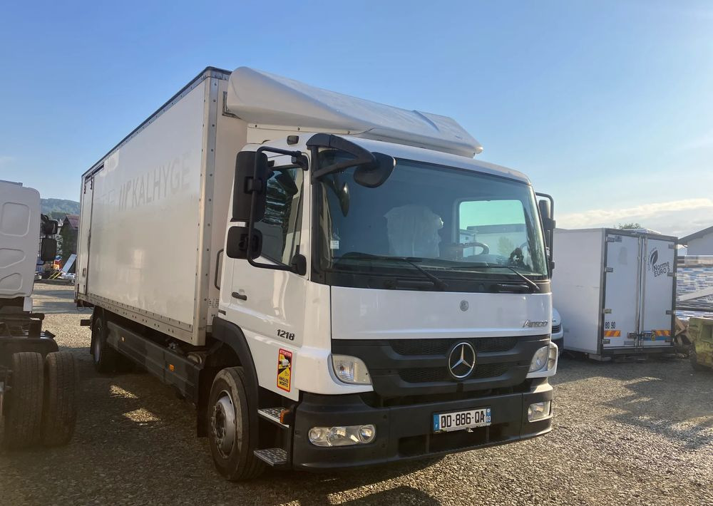 Mercedes-Benz Atego 1218 kurierka kontener - Bakwagen: afbeelding 1 Mercedes-Benz Atego 1218 kurierka kontener - Bakwagen: afbeelding 1