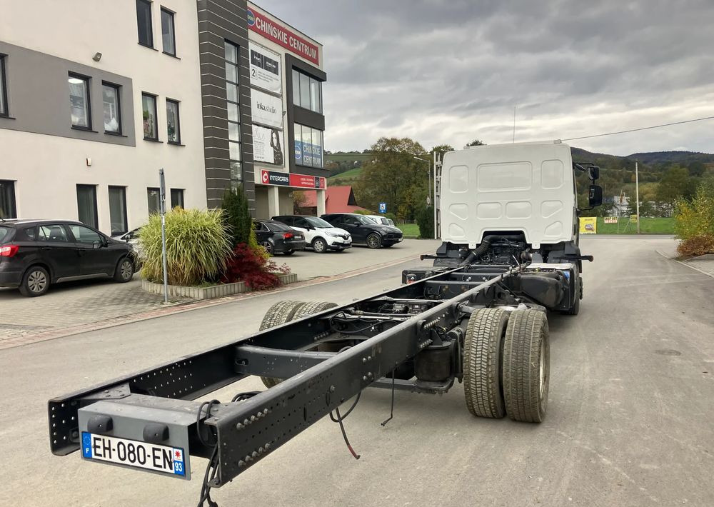 Renault RENAULT Gama D12 euro  6 ramo do zabudowy - Chassis vrachtwagen: afbeelding 3 Renault RENAULT Gama D12 euro  6 ramo do zabudowy - Chassis vrachtwagen: afbeelding 3