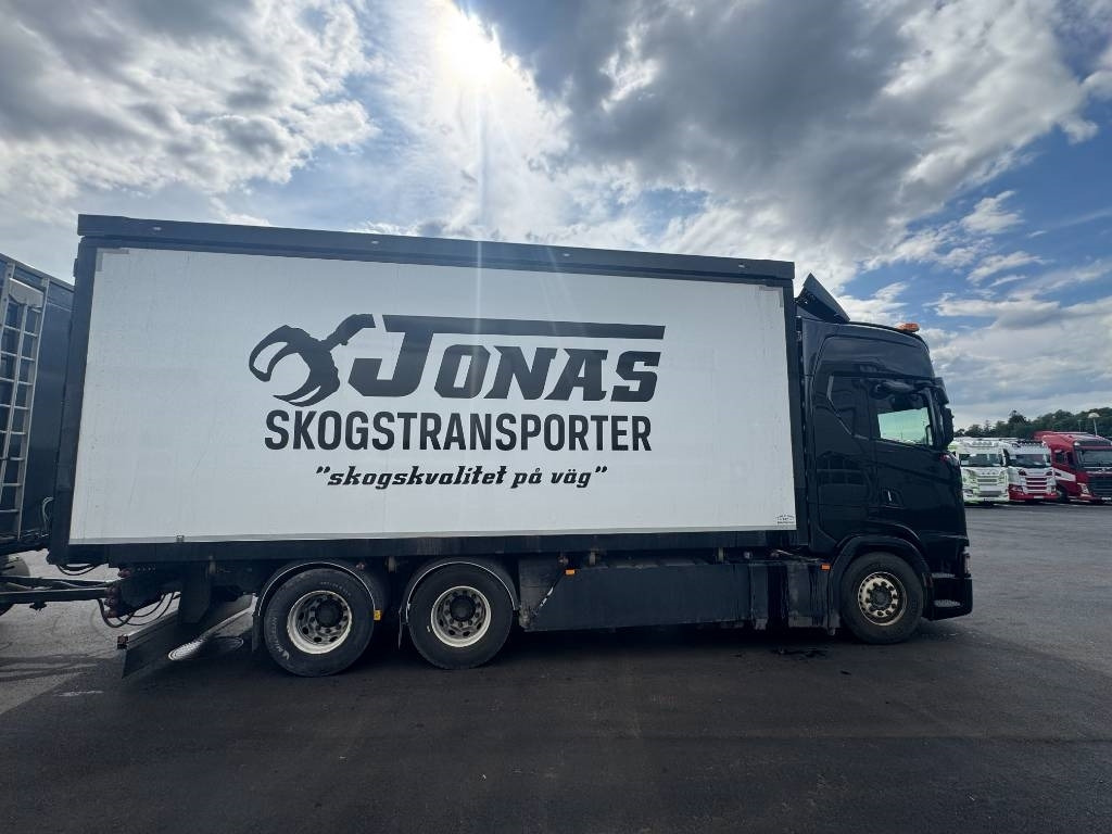 Scania S650 B6x2 Komplett flisekipage - Kipper vrachtwagen: afbeelding 3 Scania S650 B6x2 Komplett flisekipage - Kipper vrachtwagen: afbeelding 3