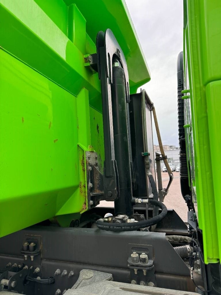 Volvo FM 8*4 - Kipper vrachtwagen: afbeelding 5 Volvo FM 8*4 - Kipper vrachtwagen: afbeelding 5