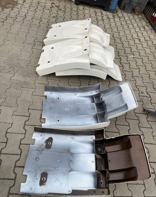 Błotnik Volvo FH 4 euro 6 nadkole chlapacz - Fender voor Vrachtwagen: afbeelding 2 Błotnik Volvo FH 4 euro 6 nadkole chlapacz - Fender voor Vrachtwagen: afbeelding 2