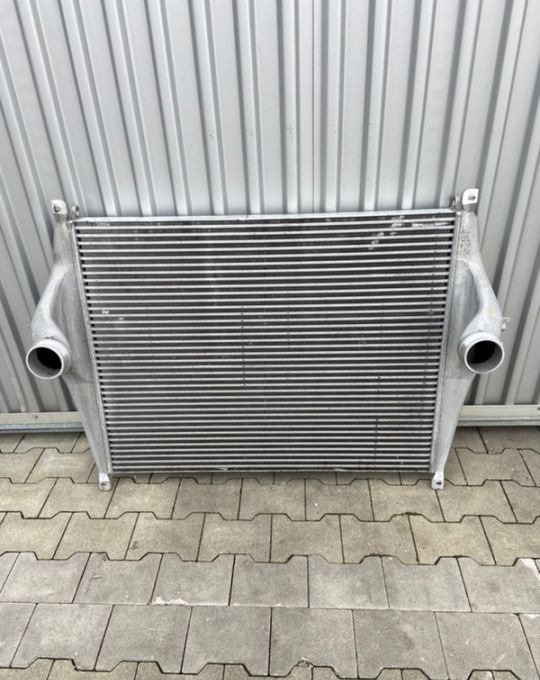 Intercooler Ford F-Max chłodnica powietrza - Intercooler voor Vrachtwagen: afbeelding 1 Intercooler Ford F-Max chłodnica powietrza - Intercooler voor Vrachtwagen: afbeelding 1