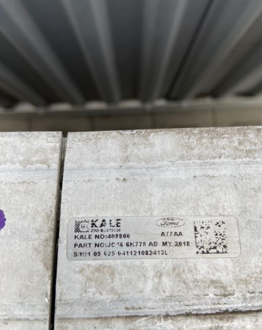 Intercooler Ford F-Max chłodnica powietrza - Intercooler voor Vrachtwagen: afbeelding 3 Intercooler Ford F-Max chłodnica powietrza - Intercooler voor Vrachtwagen: afbeelding 3