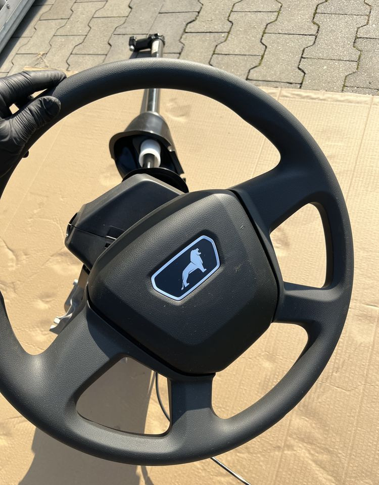 Kierownica MAN TG3 TGX TGS jak NOWA drążek nowy model - Cabine en interieur voor Vrachtwagen: afbeelding 2 Kierownica MAN TG3 TGX TGS jak NOWA drążek nowy model - Cabine en interieur voor Vrachtwagen: afbeelding 2