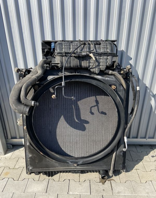 Komplet chłodnic MAN TGX euro 6 chłodnice 90 cm - Radiateur voor Vrachtwagen: afbeelding 1 Komplet chłodnic MAN TGX euro 6 chłodnice 90 cm - Radiateur voor Vrachtwagen: afbeelding 1