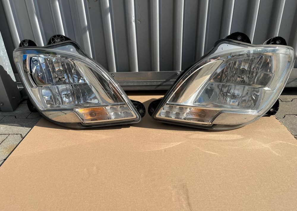 Lampa DAF XF 106 euro 6 reflektor H7 - Lichten/ Verlichting voor Vrachtwagen: afbeelding 1 Lampa DAF XF 106 euro 6 reflektor H7 - Lichten/ Verlichting voor Vrachtwagen: afbeelding 1