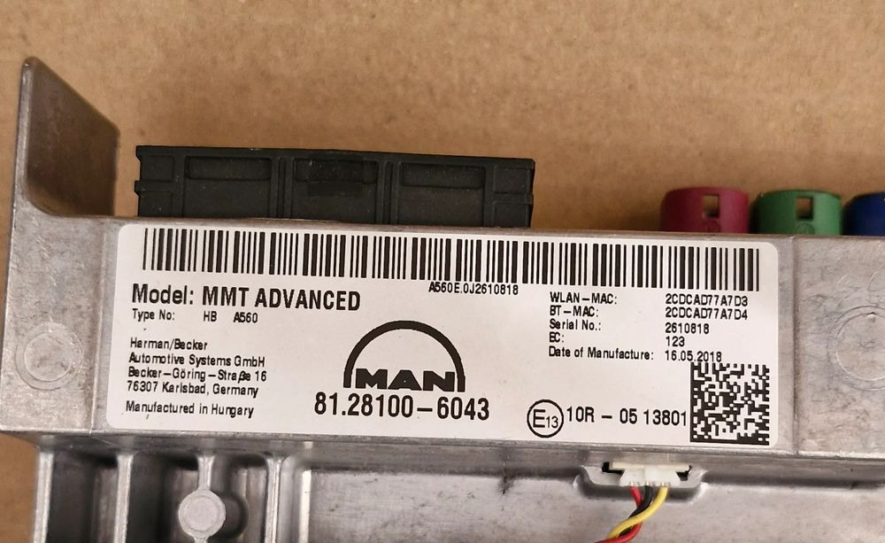 MAN TGX TGS RADIO NAWIGACJA 81.28100-6037 81.28100-6043 - Cabine en interieur: afbeelding 2 MAN TGX TGS RADIO NAWIGACJA 81.28100-6037 81.28100-6043 - Cabine en interieur: afbeelding 2