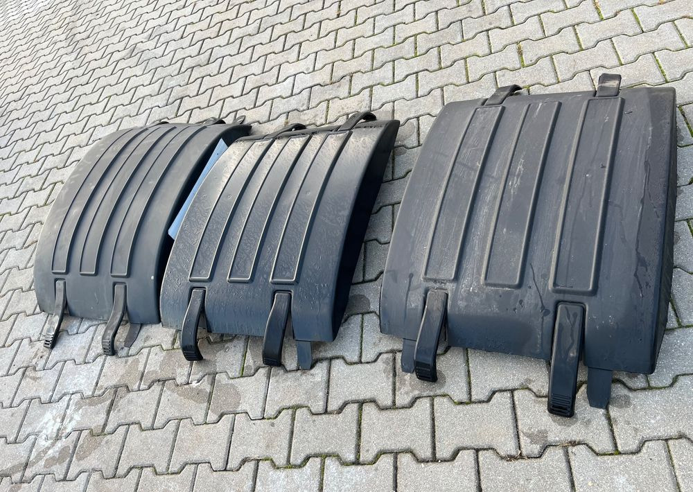 Nadkole Volvo FH4 FH 5 błotnik chlapacz - Carrosserie en exterieur voor Vrachtwagen: afbeelding 1 Nadkole Volvo FH4 FH 5 błotnik chlapacz - Carrosserie en exterieur voor Vrachtwagen: afbeelding 1