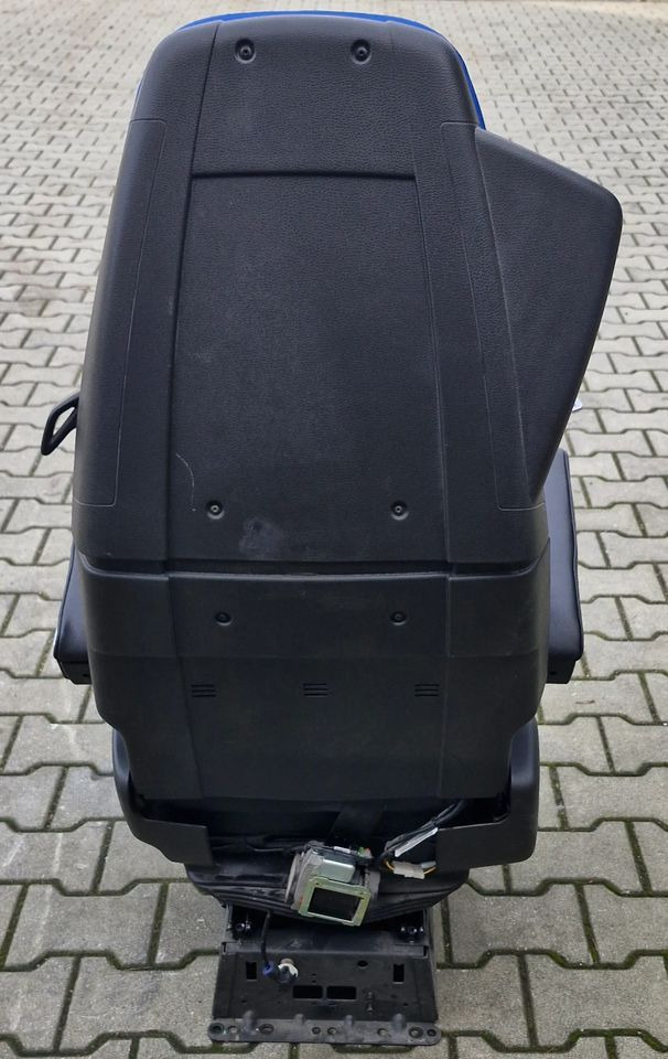 VOLVO FH5 FM5 FOTEL KIEROWCY UK - Cabine en interieur: afbeelding 2 VOLVO FH5 FM5 FOTEL KIEROWCY UK - Cabine en interieur: afbeelding 2