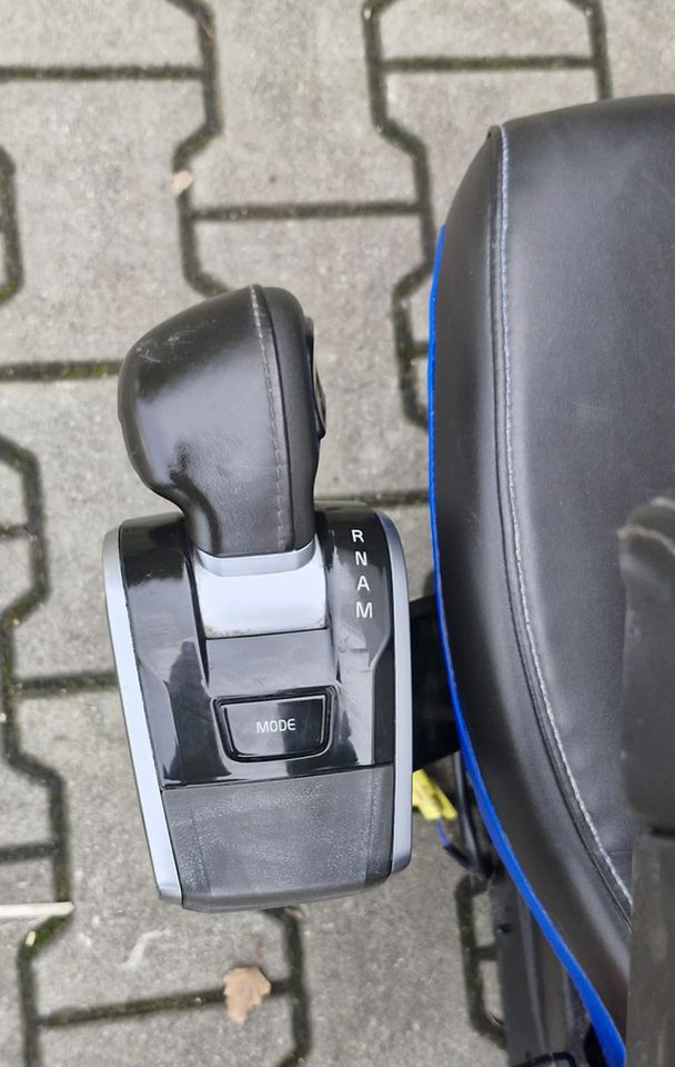 VOLVO FH5 FM5 FOTEL KIEROWCY UK - Cabine en interieur: afbeelding 5 VOLVO FH5 FM5 FOTEL KIEROWCY UK - Cabine en interieur: afbeelding 5