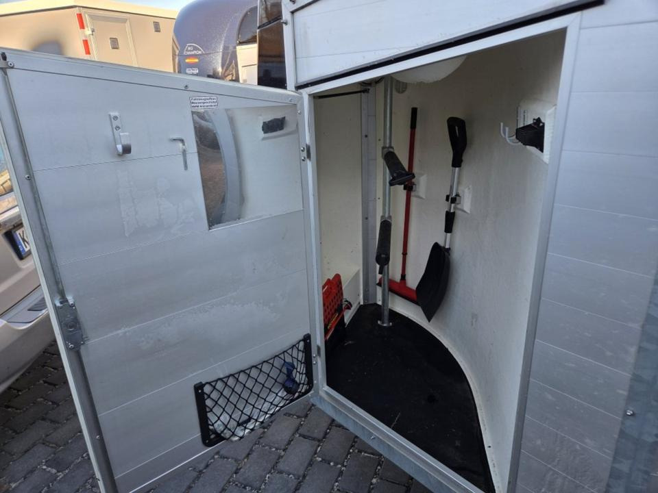 Böckmann, Pferdeanhänger, Champion R, top, SaKa. 100 km/h - Paardentrailer: afbeelding 2 Böckmann, Pferdeanhänger, Champion R, top, SaKa. 100 km/h - Paardentrailer: afbeelding 2