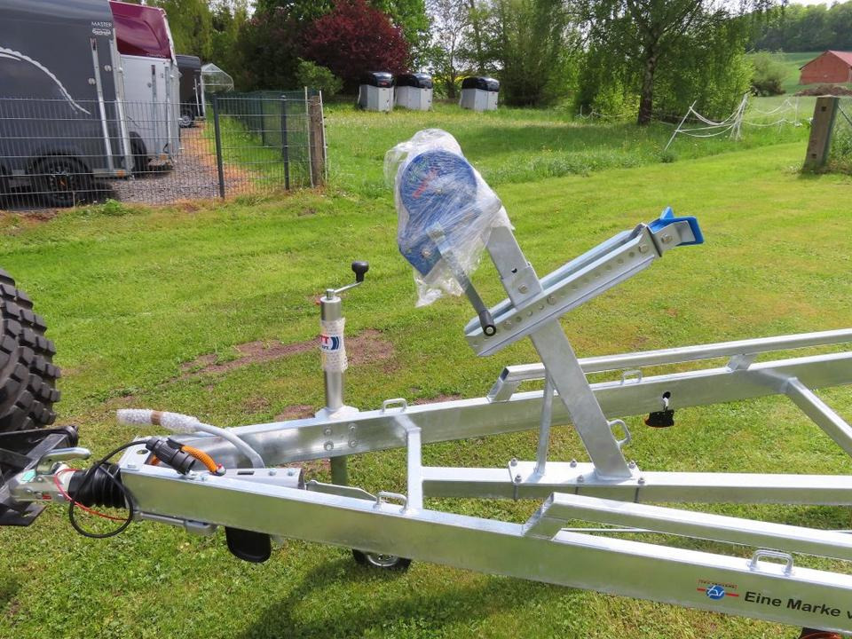 Boottrailer Böckmann TPV, PKW Anhänger, Bootstrailer, 3,5 to. Winde, 100 km/h: afbeelding 11 Boottrailer Böckmann TPV, PKW Anhänger, Bootstrailer, 3,5 to. Winde, 100 km/h: afbeelding 11