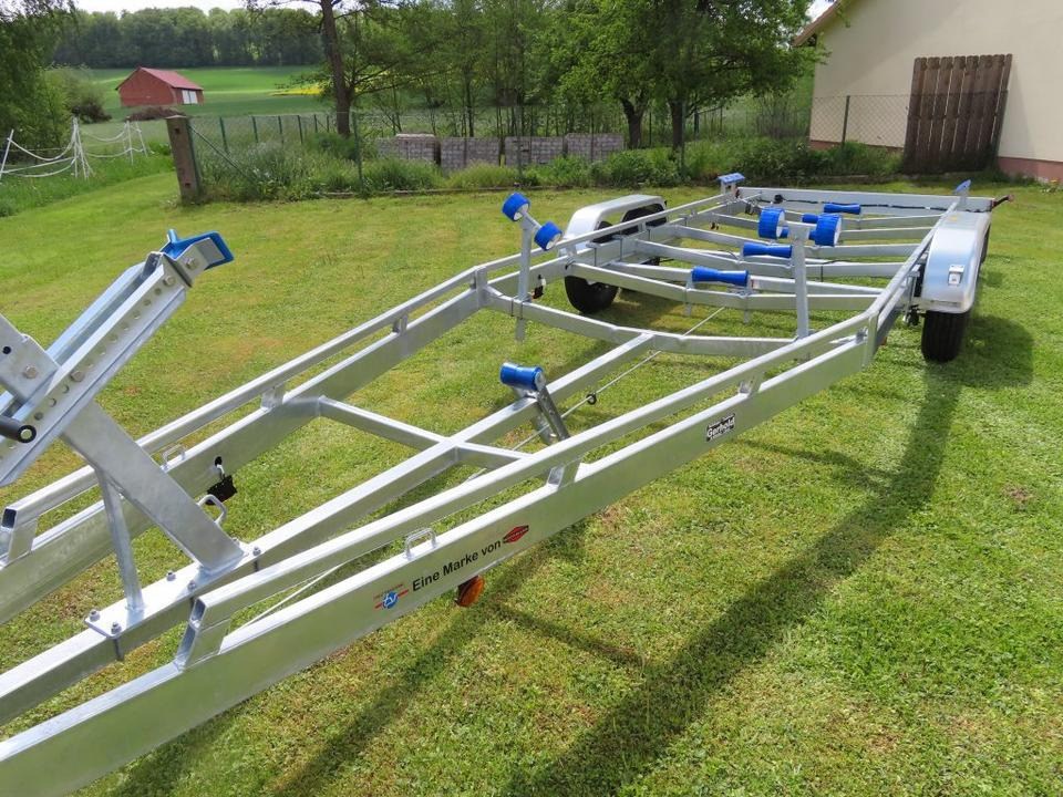 Boottrailer Böckmann TPV, PKW Anhänger, Bootstrailer, 3,5 to. Winde, 100 km/h: afbeelding 12 Boottrailer Böckmann TPV, PKW Anhänger, Bootstrailer, 3,5 to. Winde, 100 km/h: afbeelding 12