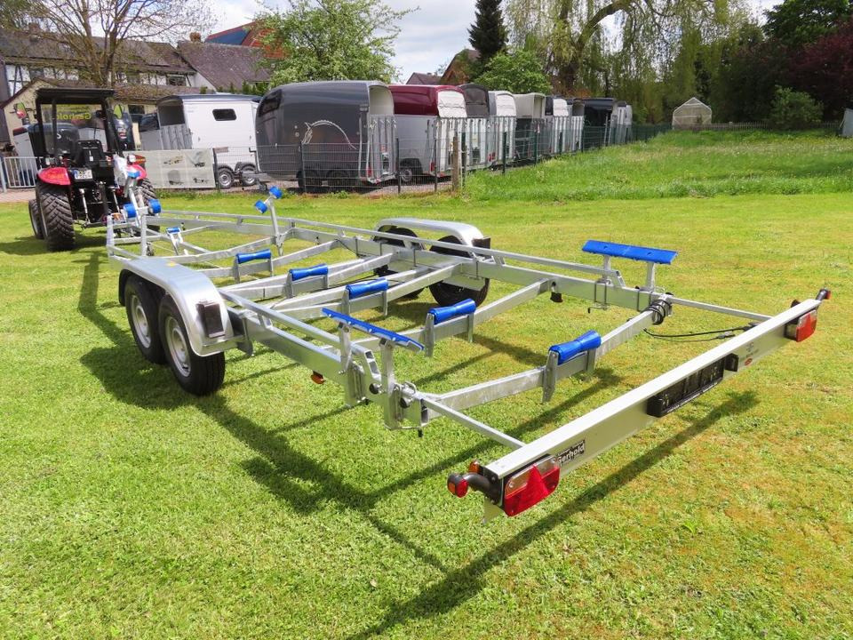 Boottrailer Böckmann TPV, PKW Anhänger, Bootstrailer, 3,5 to. Winde, 100 km/h: afbeelding 16 Boottrailer Böckmann TPV, PKW Anhänger, Bootstrailer, 3,5 to. Winde, 100 km/h: afbeelding 16