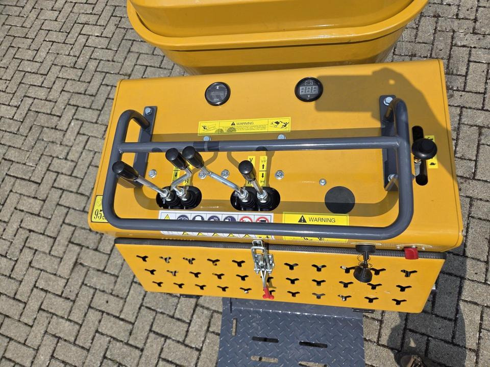 Rupsdumper Muldendumper 1,2t Schwenkbar Kettendumper Dumper Mieten Leihen: afbeelding 17 Rupsdumper Muldendumper 1,2t Schwenkbar Kettendumper Dumper Mieten Leihen: afbeelding 17