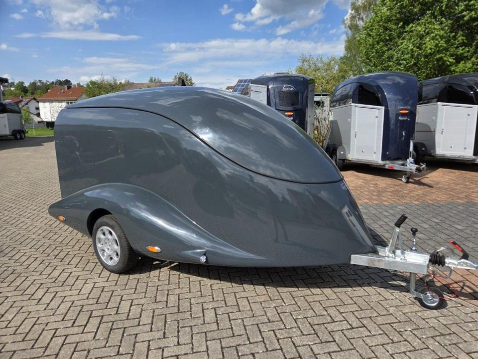 PKW Anhänger geschlossen Motorrad Mieten Leihen 1000kg 100km/h - Motor aanhanger: afbeelding 4 PKW Anhänger geschlossen Motorrad Mieten Leihen 1000kg 100km/h - Motor aanhanger: afbeelding 4