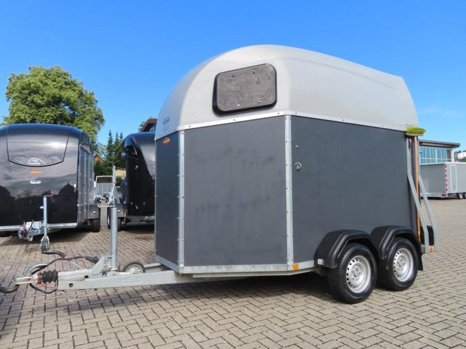 Pferdeanhänger Böckmann Duo Radstoßdämpfer 100km/h - Paardentrailer: afbeelding 2 Pferdeanhänger Böckmann Duo Radstoßdämpfer 100km/h - Paardentrailer: afbeelding 2