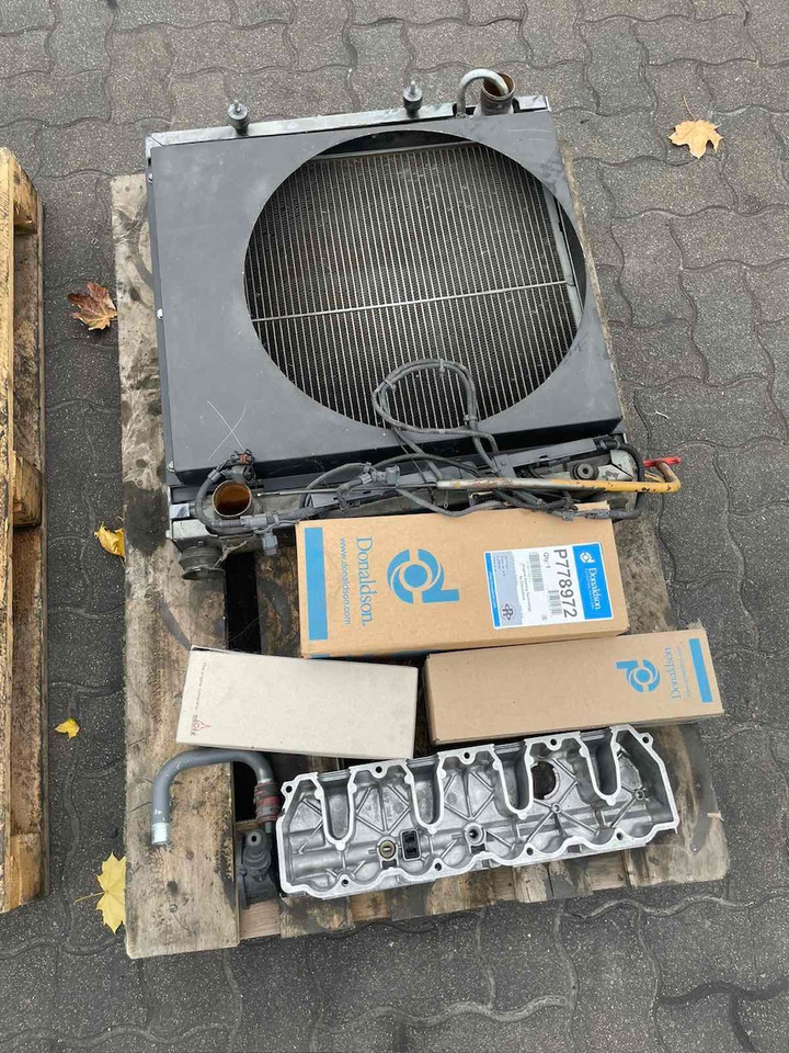 DEUTZ BF4M2012 Serial: 21039937 Fully renovated engine!!! - Motor voor Bouwmachine: afbeelding 5 DEUTZ BF4M2012 Serial: 21039937 Fully renovated engine!!! - Motor voor Bouwmachine: afbeelding 5