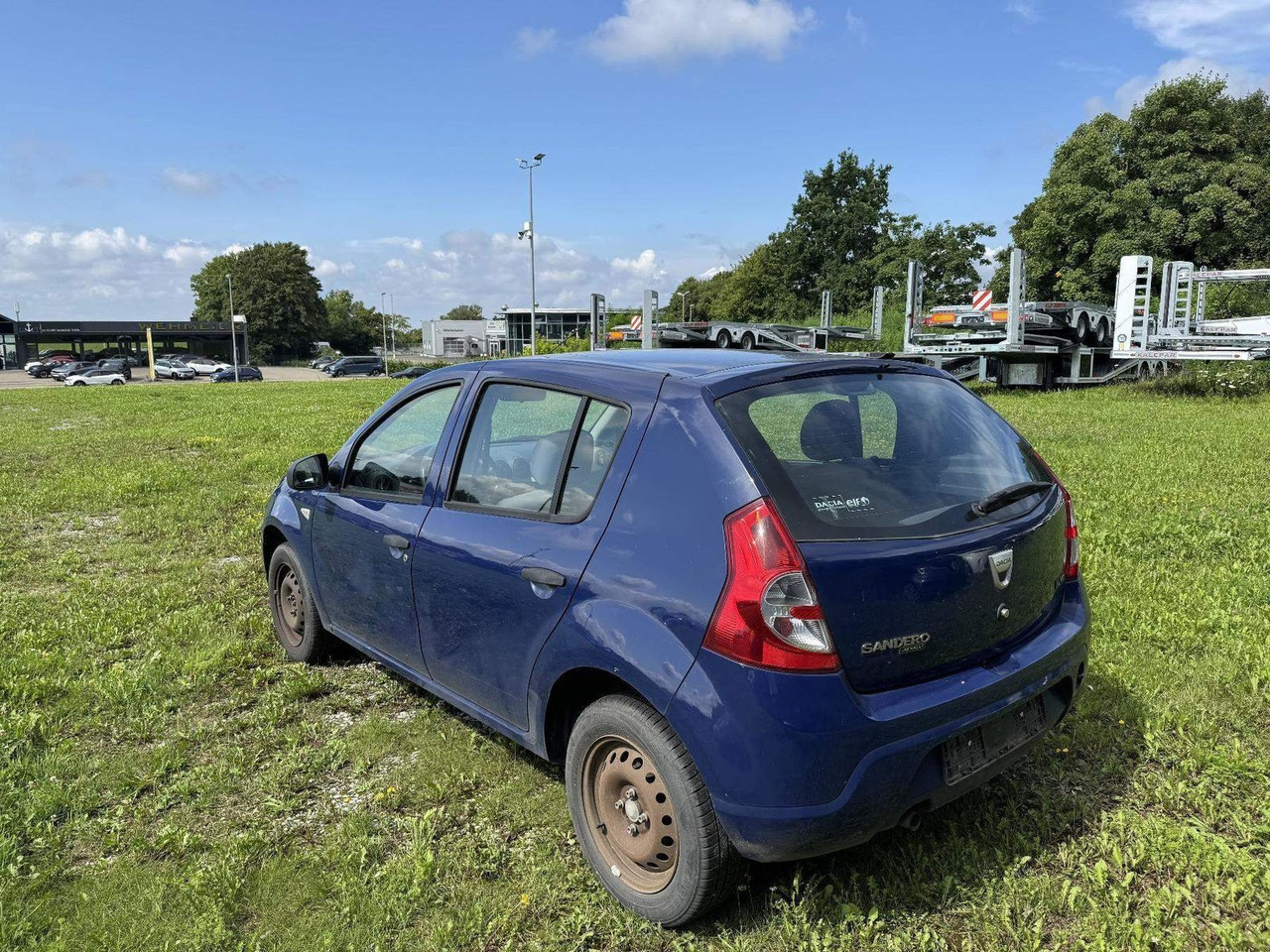 Dacia Sandero 1.4 +ZAHNRIEMEN GERISSEN+ - Personenwagen: afbeelding 3 Dacia Sandero 1.4 +ZAHNRIEMEN GERISSEN+ - Personenwagen: afbeelding 3
