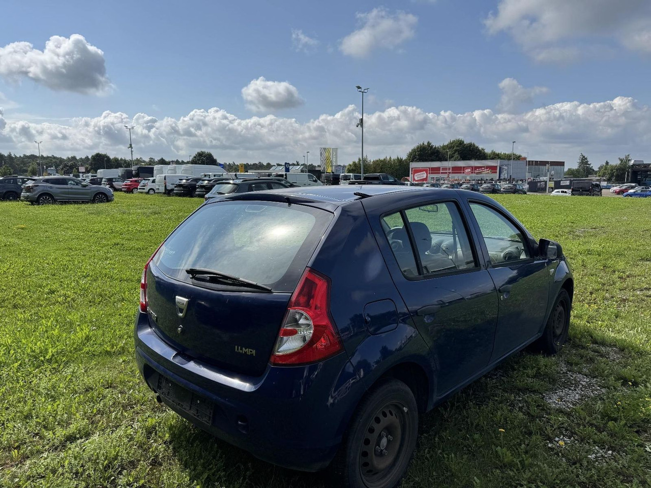 Dacia Sandero 1.4 +ZAHNRIEMEN GERISSEN+ - Personenwagen: afbeelding 5 Dacia Sandero 1.4 +ZAHNRIEMEN GERISSEN+ - Personenwagen: afbeelding 5