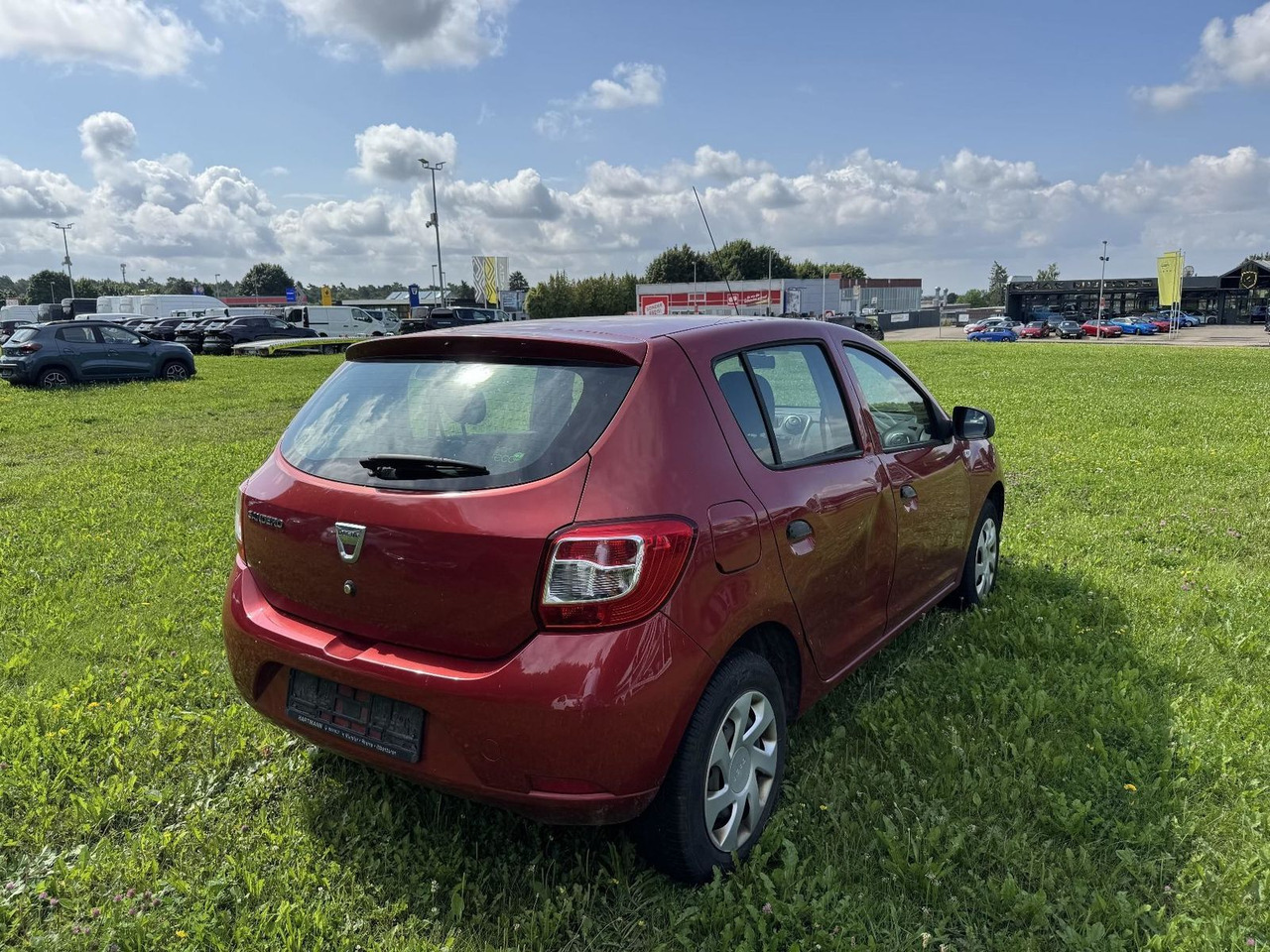 Dacia Sandero TCe90 Laureate +STEUERKETTE RASSELT+ - Sedan: afbeelding 5 Dacia Sandero TCe90 Laureate +STEUERKETTE RASSELT+ - Sedan: afbeelding 5