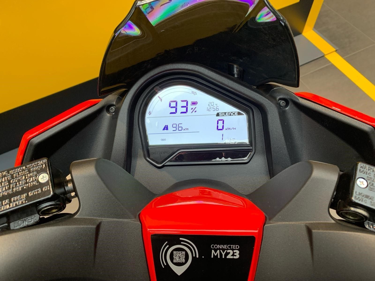 Silence S01 L1e Connected 45km/h (5,6 kWh) ELEKTROROLLER - Motorfiets: afbeelding 5 Silence S01 L1e Connected 45km/h (5,6 kWh) ELEKTROROLLER - Motorfiets: afbeelding 5