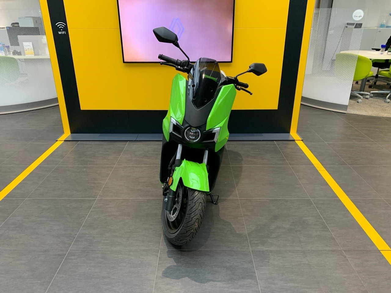 Silence S01 L3e Connected 95km/h (5,6 kWh) ELEKTROROLLER - Motorfiets: afbeelding 3 Silence S01 L3e Connected 95km/h (5,6 kWh) ELEKTROROLLER - Motorfiets: afbeelding 3