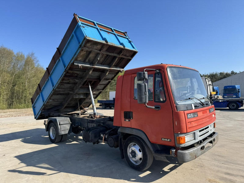 DAF 45 ATI 160 (FULL STEEL SUSPENSION / MANUAL PUMP / EURO 2) - Kipper vrachtwagen: afbeelding 3 DAF 45 ATI 160 (FULL STEEL SUSPENSION / MANUAL PUMP / EURO 2) - Kipper vrachtwagen: afbeelding 3