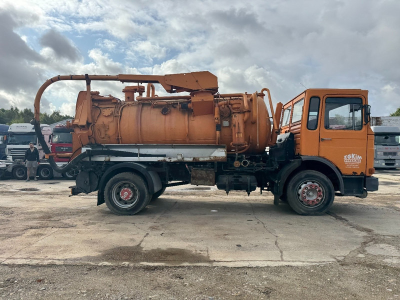 MAN 16.168 (8000L / BIG AXLE & STEEL SUSPENSION / GRAND PONT & SUSPENSION LAMES) - Vacuümwagen: afbeelding 4 MAN 16.168 (8000L / BIG AXLE & STEEL SUSPENSION / GRAND PONT & SUSPENSION LAMES) - Vacuümwagen: afbeelding 4