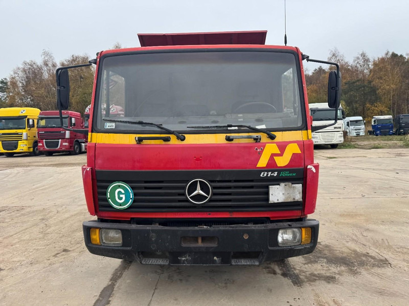 Mercedes-Benz SK 814 (FULL STEEL SUSPENSION / MANUAL GEARBOX / 3-SIDE TIPPER) - Kipper vrachtwagen: afbeelding 2 Mercedes-Benz SK 814 (FULL STEEL SUSPENSION / MANUAL GEARBOX / 3-SIDE TIPPER) - Kipper vrachtwagen: afbeelding 2