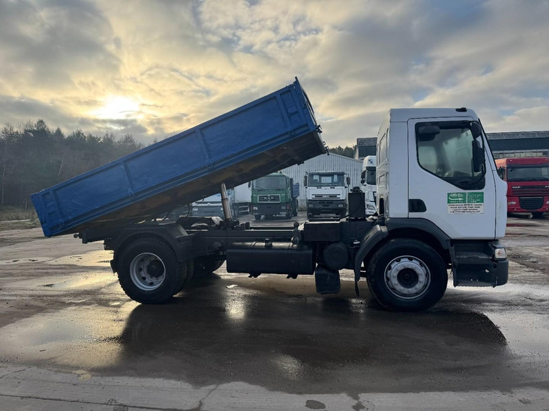 Renault Premium 260 (SUSPENISON LAMES / POMPE MANUELLE / BOITE MANUELLE / EURO 2) - Kipper vrachtwagen: afbeelding 4 Renault Premium 260 (SUSPENISON LAMES / POMPE MANUELLE / BOITE MANUELLE / EURO 2) - Kipper vrachtwagen: afbeelding 4