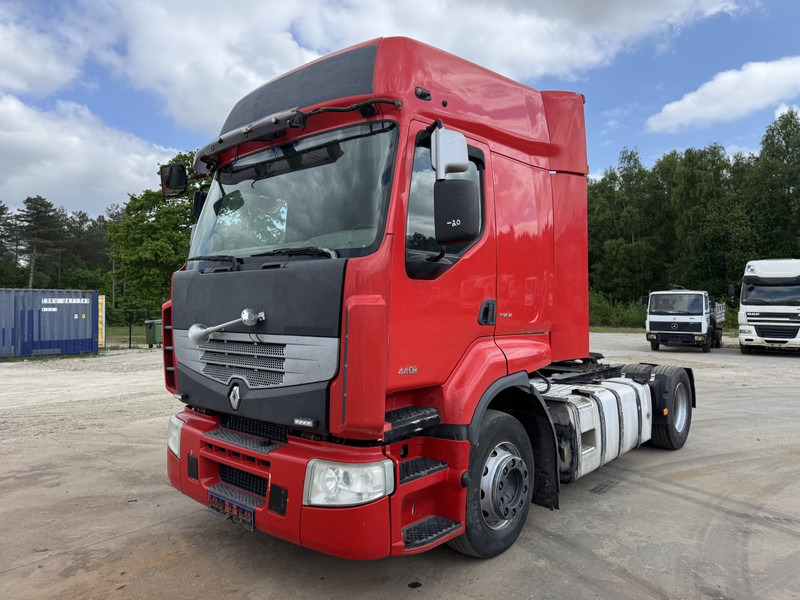 Renault Premium 440 DXI (MANUAL GEARBOX / BOITE MANUELLE) - Trekker: afbeelding 1 Renault Premium 440 DXI (MANUAL GEARBOX / BOITE MANUELLE) - Trekker: afbeelding 1