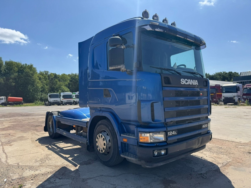 Scania 124 - 420 Highline (MANUAL GEARBOX / BOITE MANUELLE) - Trekker: afbeelding 3 Scania 124 - 420 Highline (MANUAL GEARBOX / BOITE MANUELLE) - Trekker: afbeelding 3