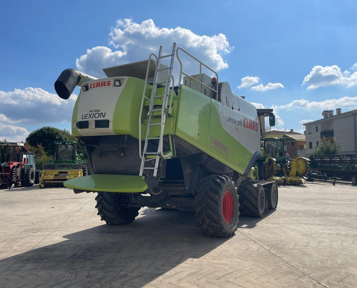CLAAS MIETITREBBIA LEXION 570TT - Maaidorser: afbeelding 4 CLAAS MIETITREBBIA LEXION 570TT - Maaidorser: afbeelding 4