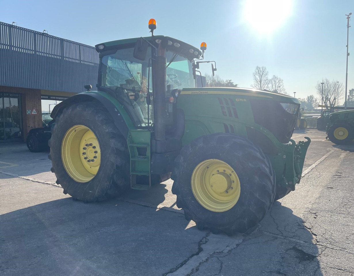 JOHN DEERE 6170 R - Tractor: afbeelding 2 JOHN DEERE 6170 R - Tractor: afbeelding 2