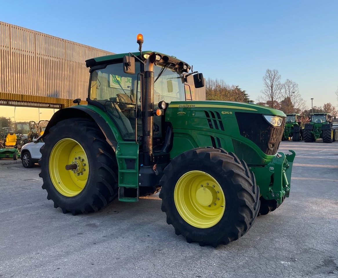 JOHN DEERE 6210 R - Tractor: afbeelding 2 JOHN DEERE 6210 R - Tractor: afbeelding 2
