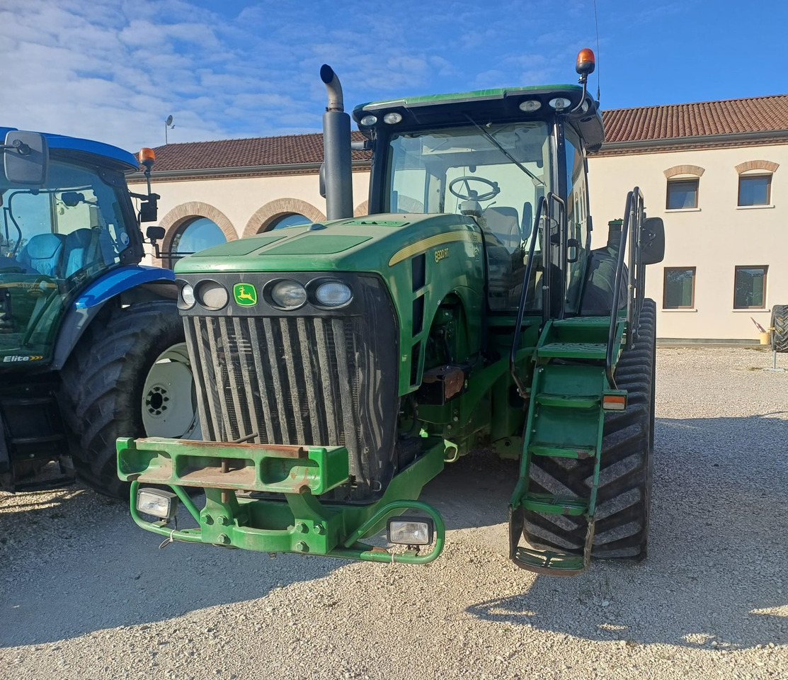 JOHN DEERE 8320 RT - Tractor: afbeelding 1 JOHN DEERE 8320 RT - Tractor: afbeelding 1