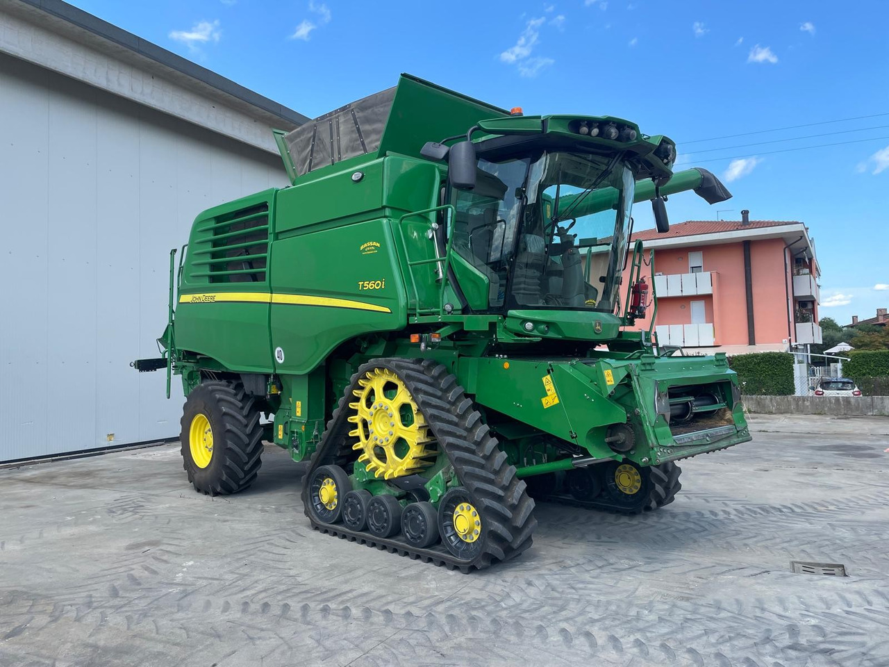 JOHN DEERE MIETITREBBIA T 560 - Maaidorser: afbeelding 3 JOHN DEERE MIETITREBBIA T 560 - Maaidorser: afbeelding 3